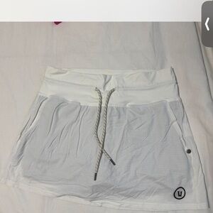 Vuori Active White Drawstring Skort with Logo